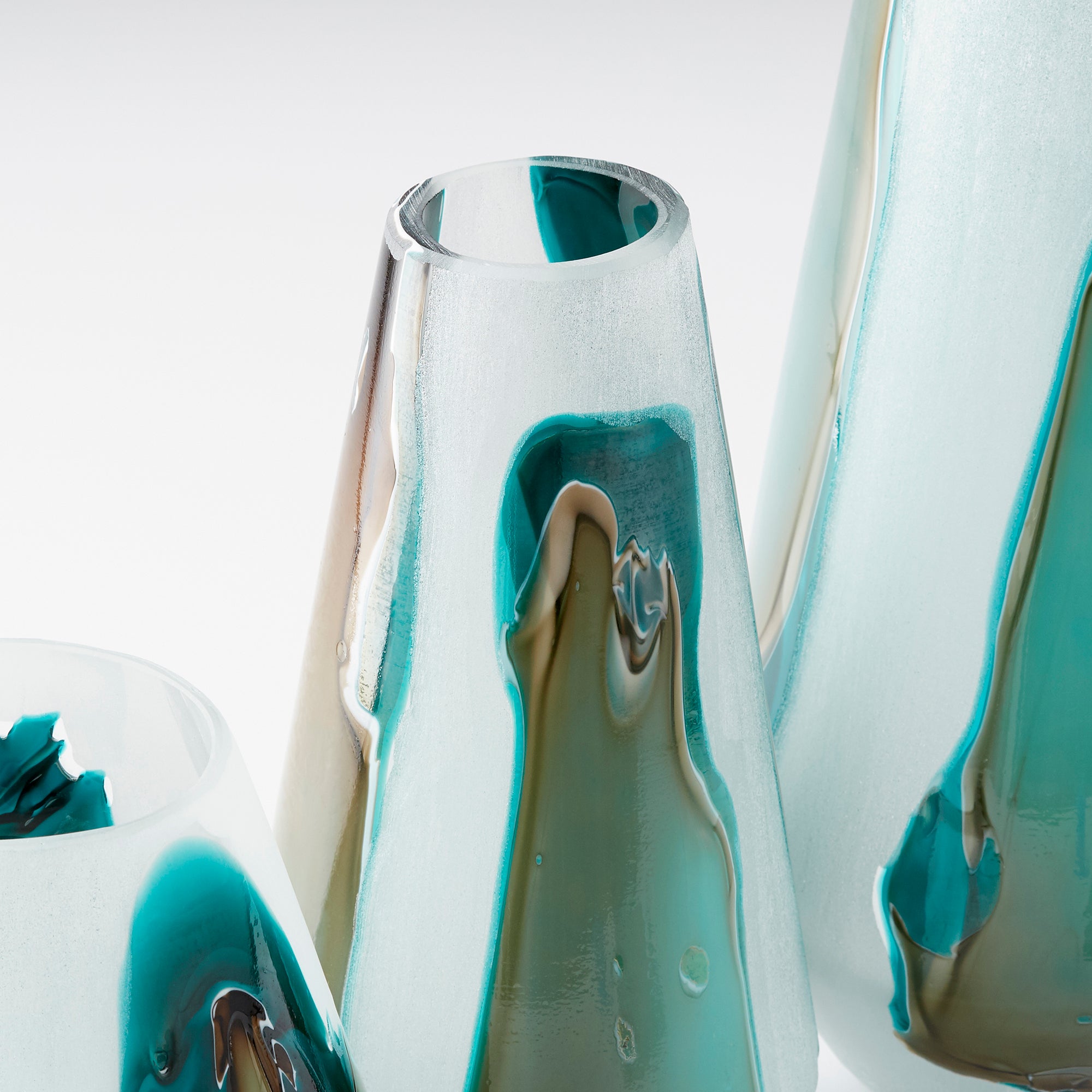 Ferdinand Vase | Green And White - Image 3