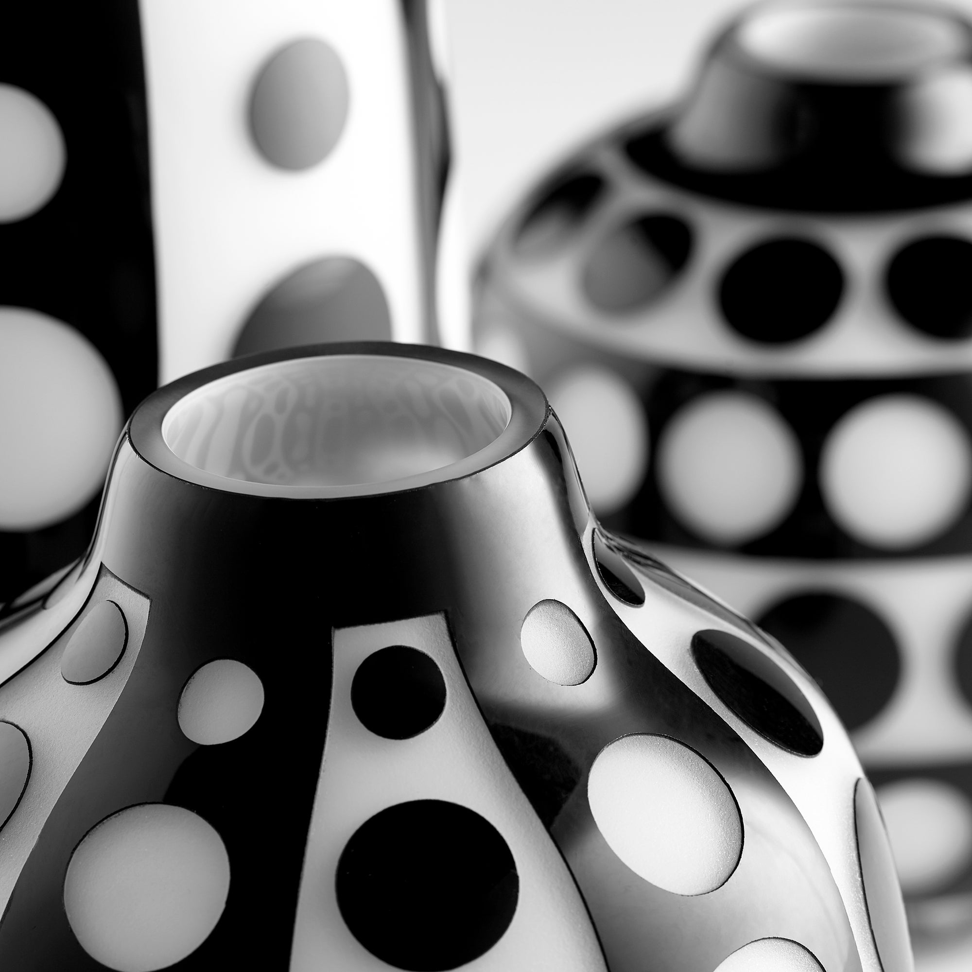 Petroglyph Vase | Black And White - Medium - Image 4