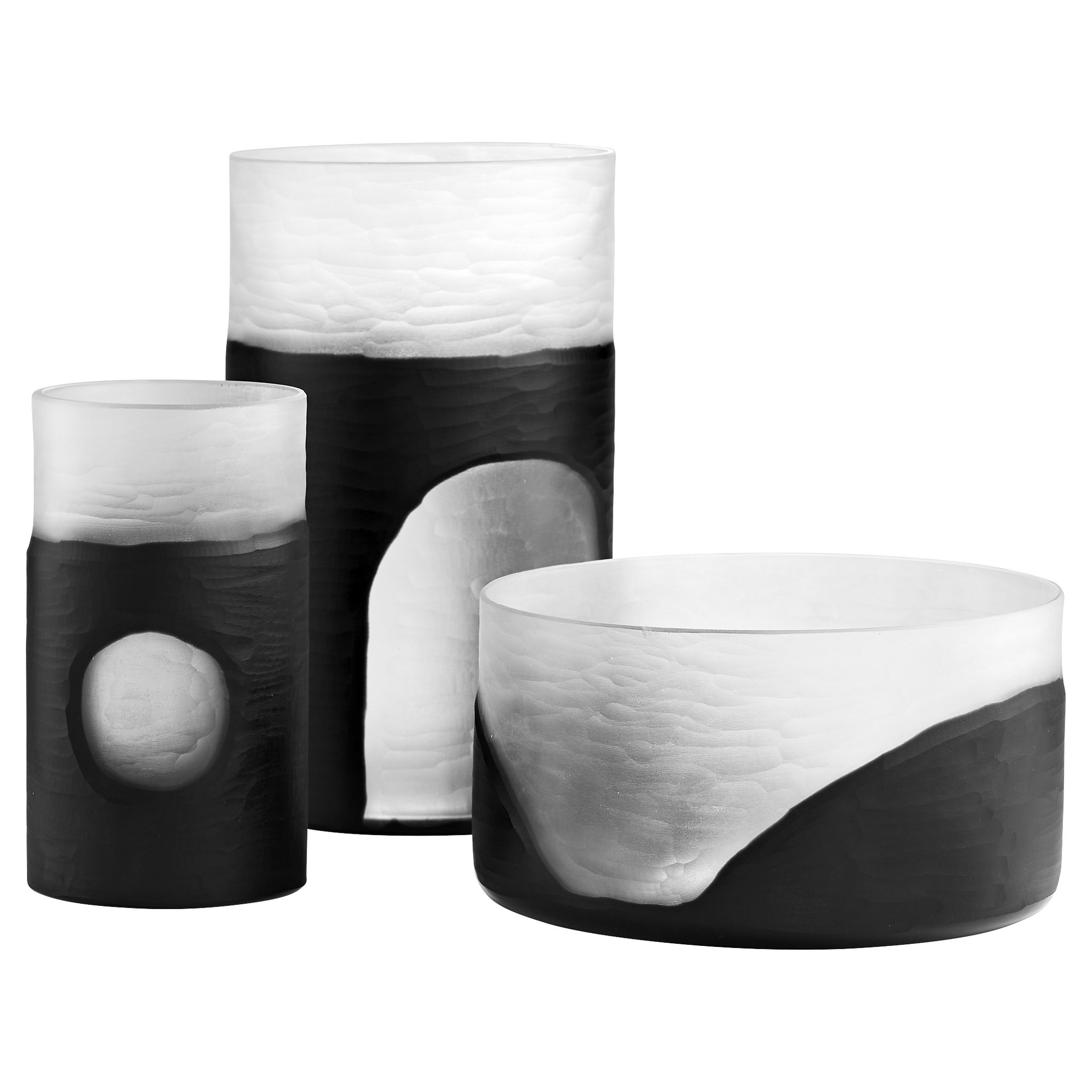 Ominous Frost Vase Short | Clear And Black - Image 5