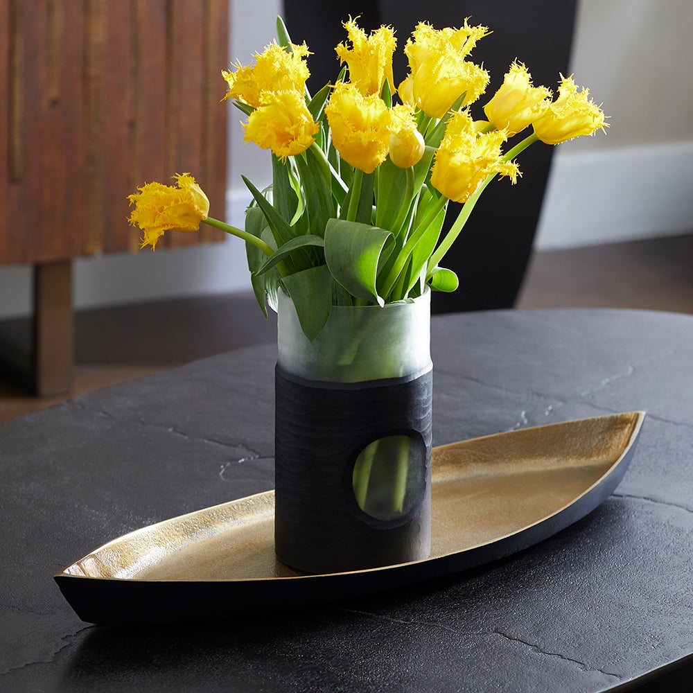 Ominous Frost Vase Short | Clear And Black - Image 9