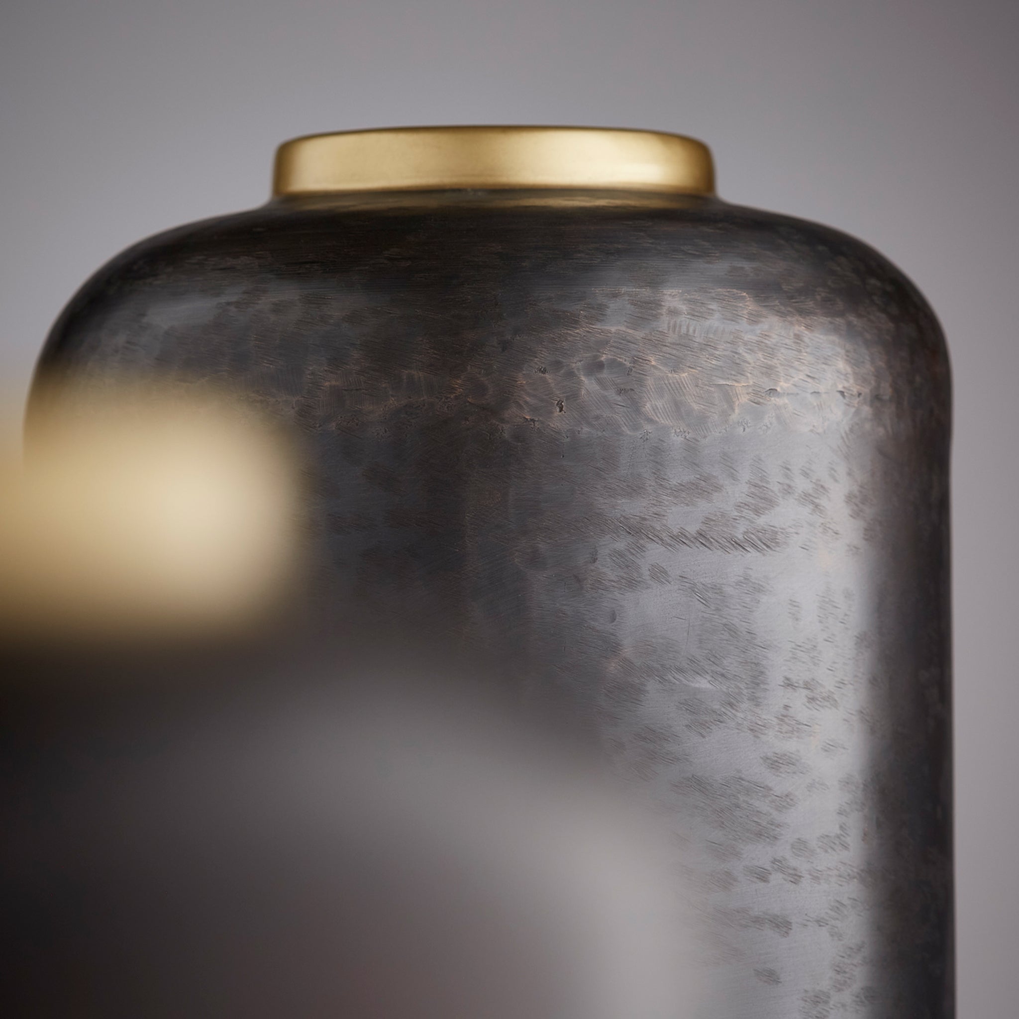 Akita Vase | Black - Large - Image 2