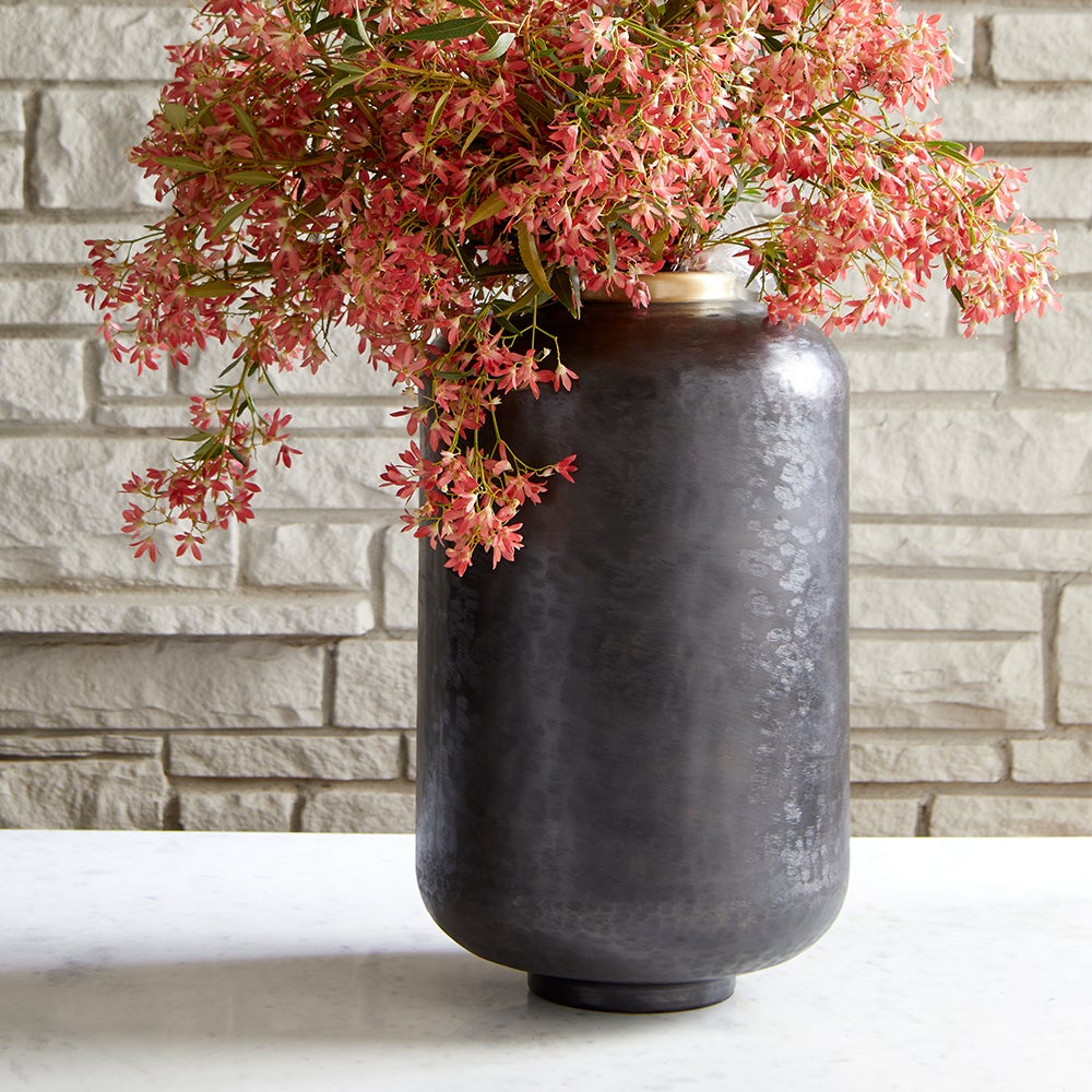 Akita Vase | Black - Large - Image 8